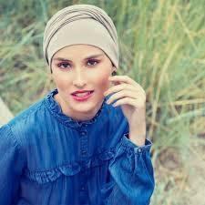 TURBANTE ZOYA FEATHER BEIGE